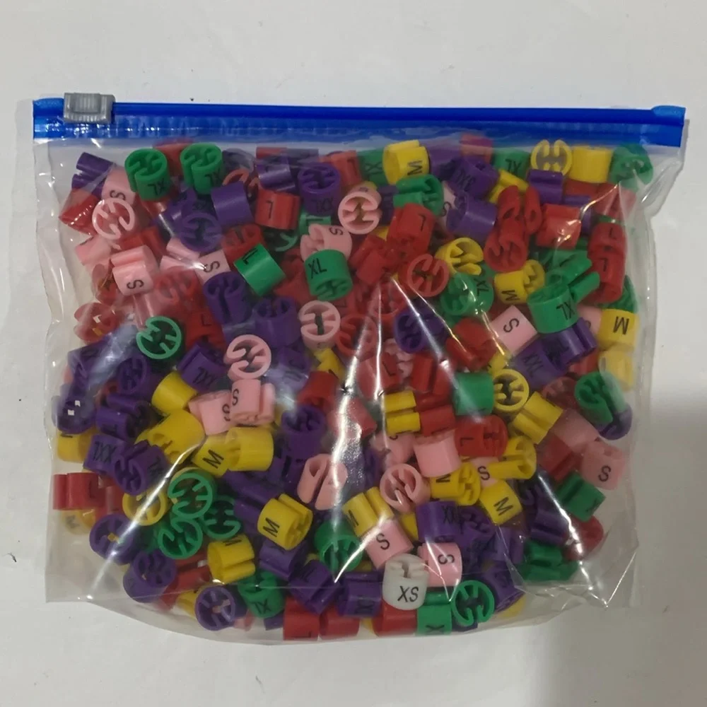 Hanger size markers